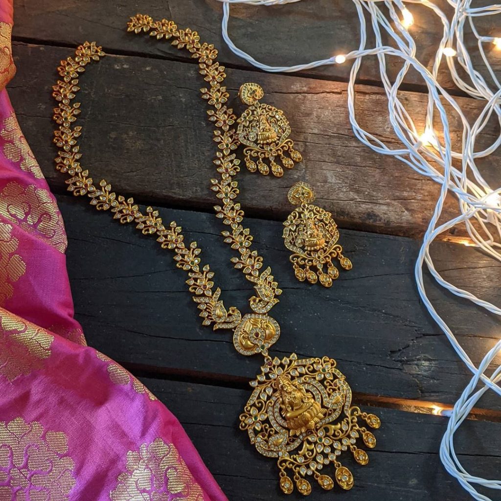 traditional-necklace-designs-1