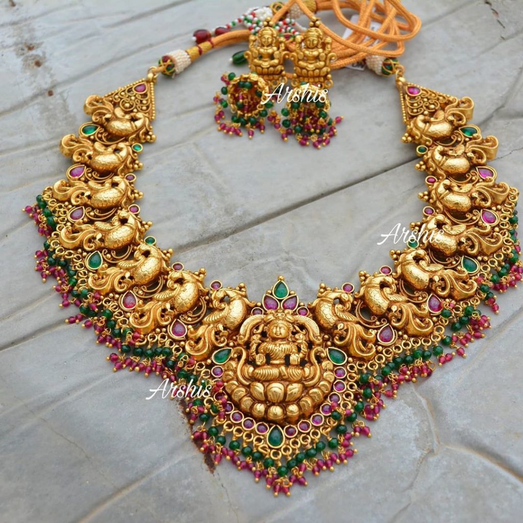 traditional-necklace-designs-15