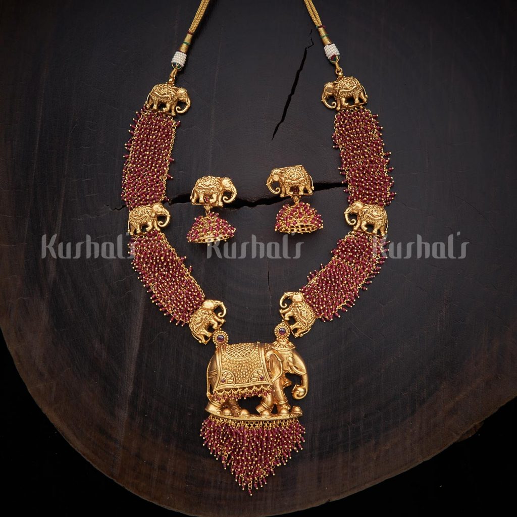 antique-necklace-set-for-saree-13