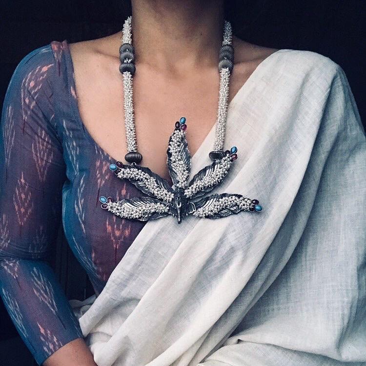 silver-necklace-for-saree-14
