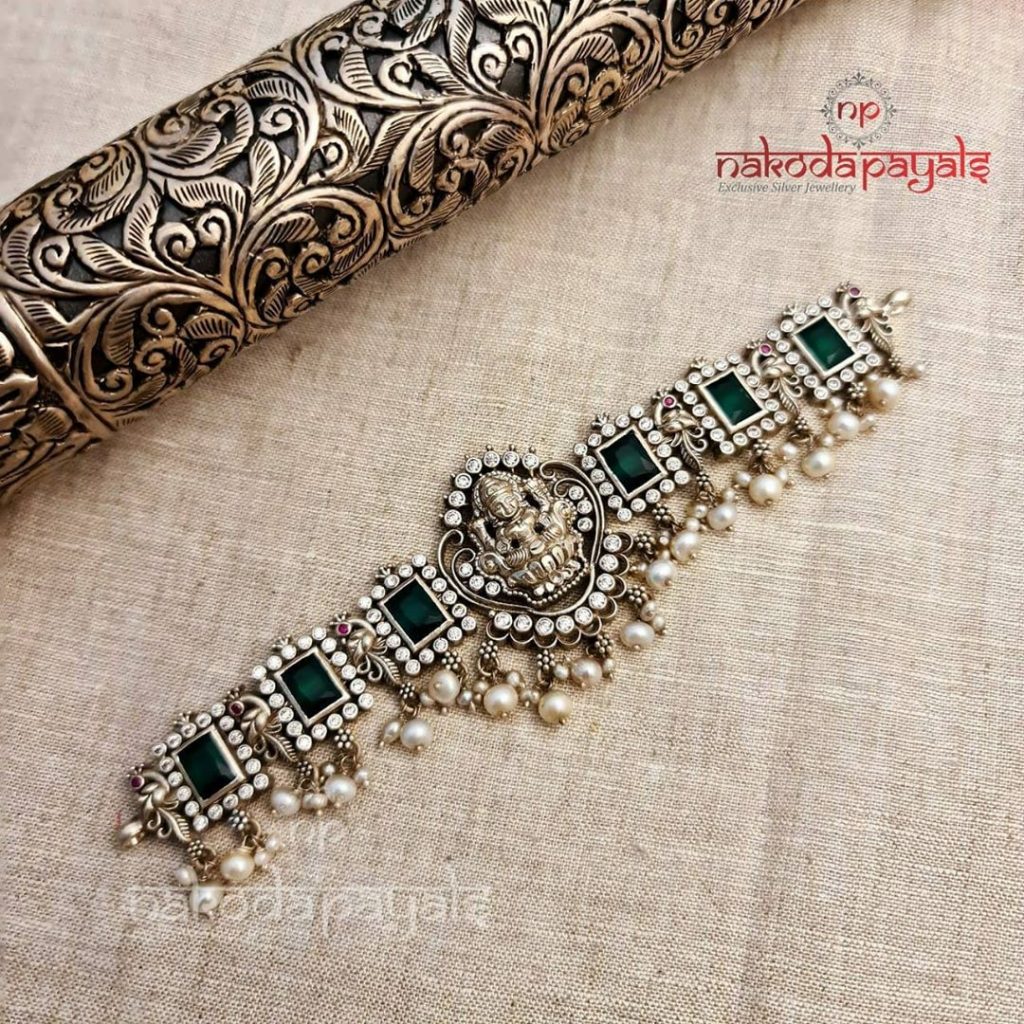 silver-necklace-for-saree-16