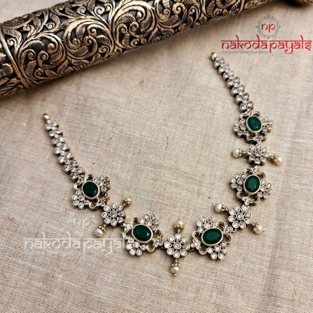 silver-necklace-for-saree-19