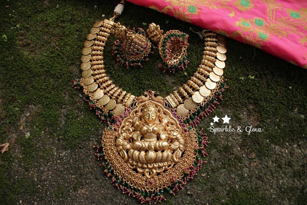 traditional-bridal-jewellery-sets-online-18