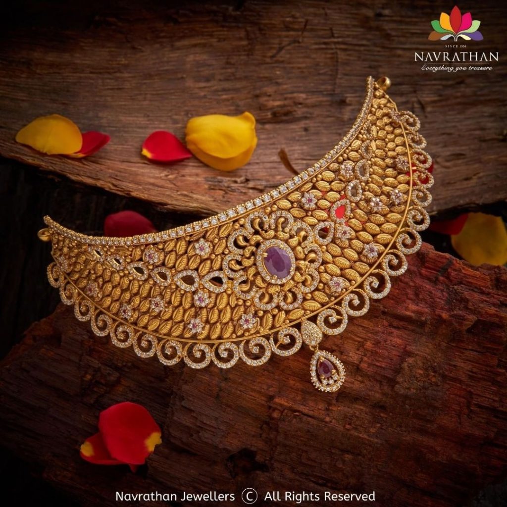 Unique Antique Pieces To Adorn Your Traditional Outfits!! â€¢ South India  Jewels