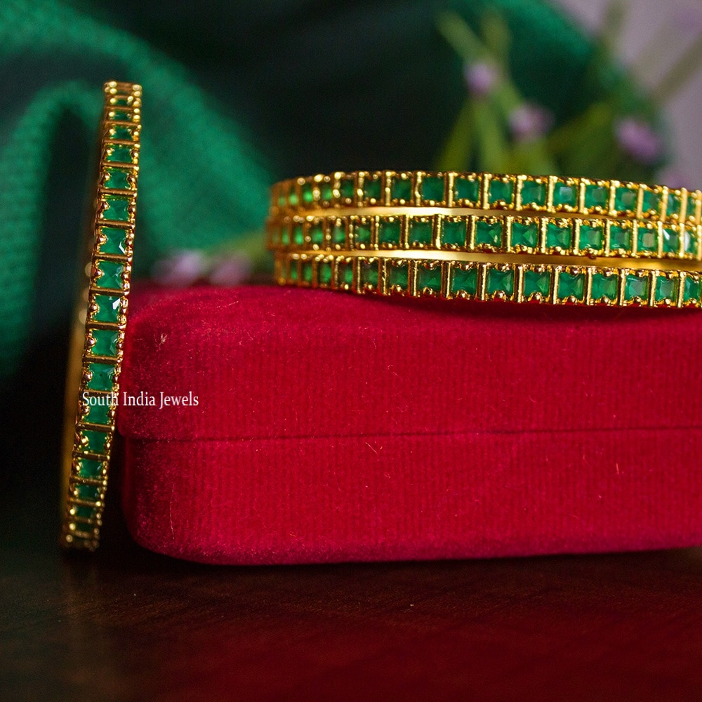 Traditional-Emerald-Stone-Four-Set-of-Bangles-01