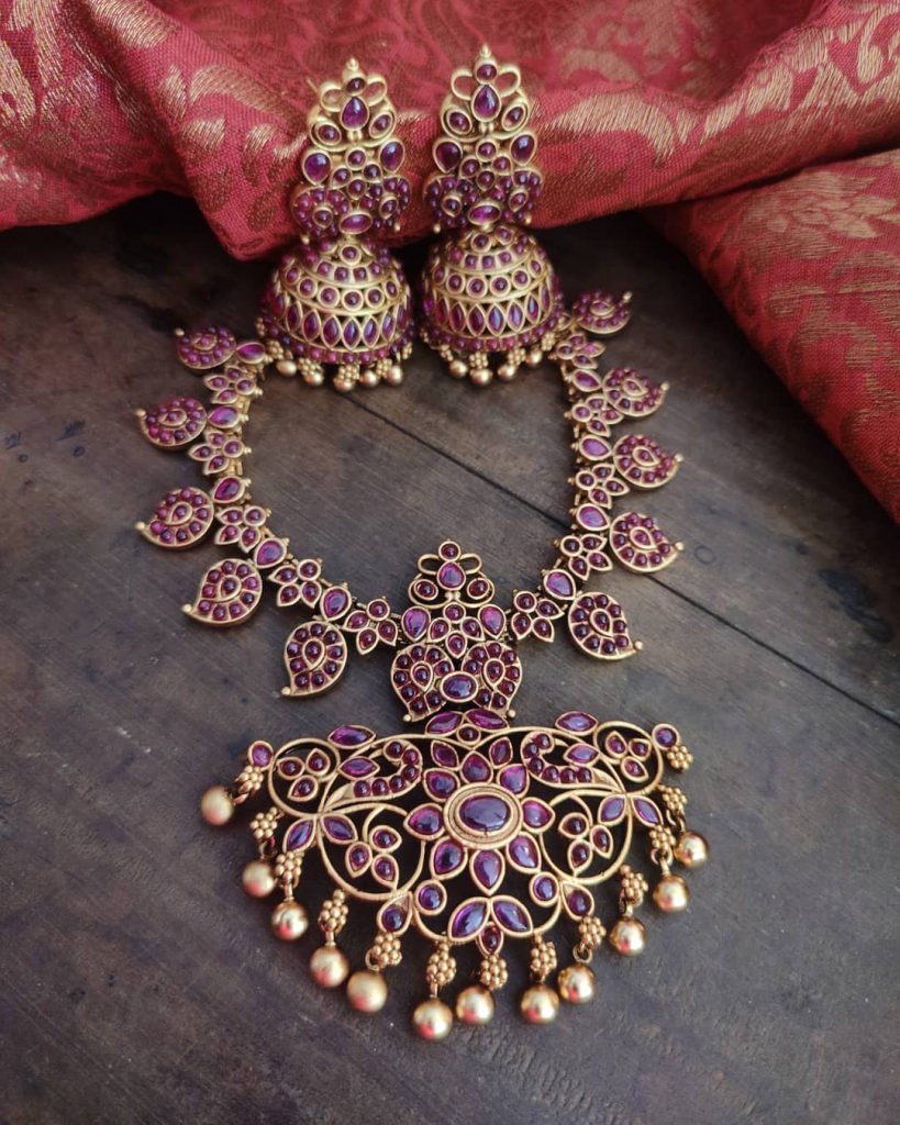 antique-jewellery-set-for-wedding-10