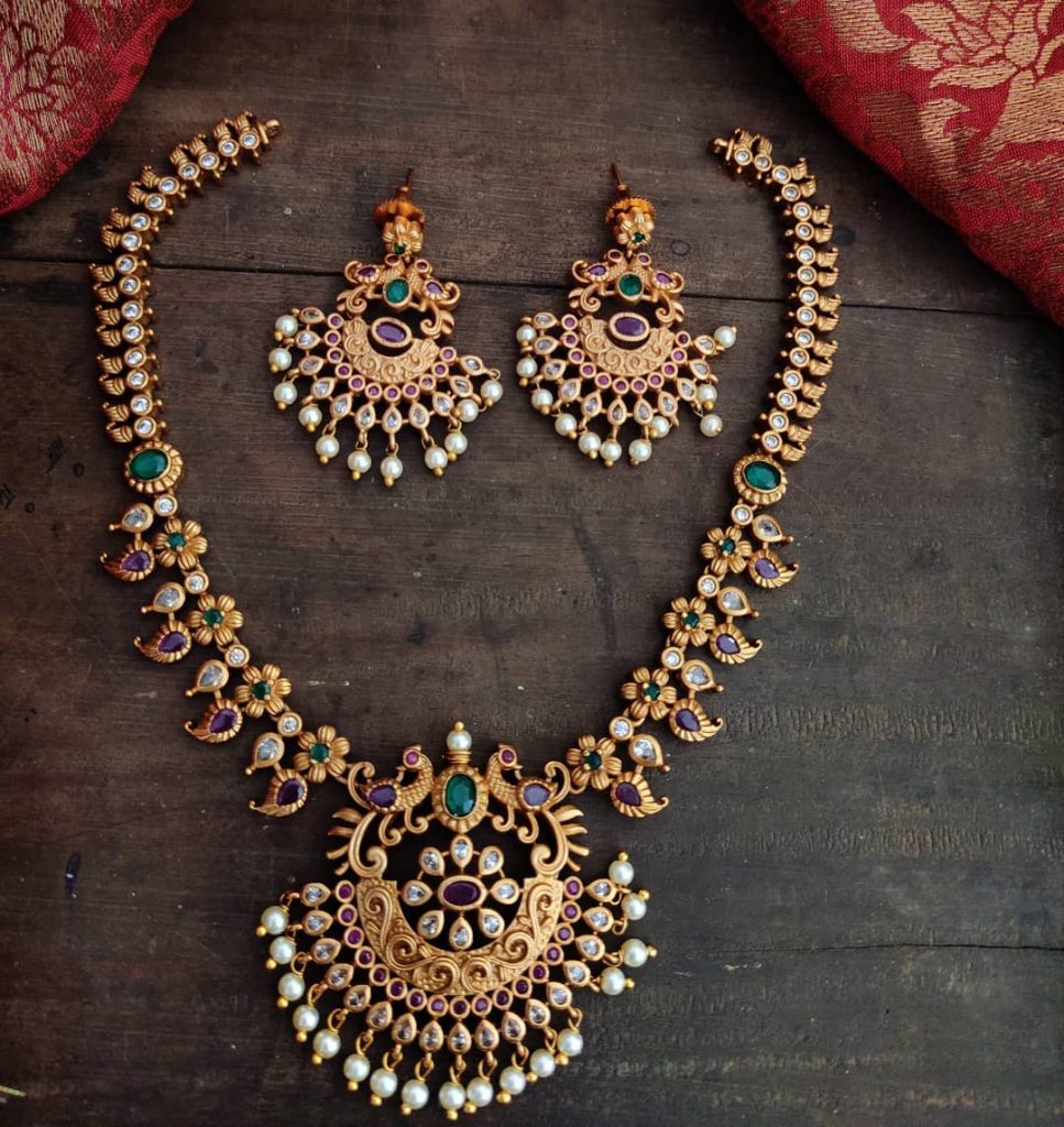 antique-jewellery-set-for-wedding-4