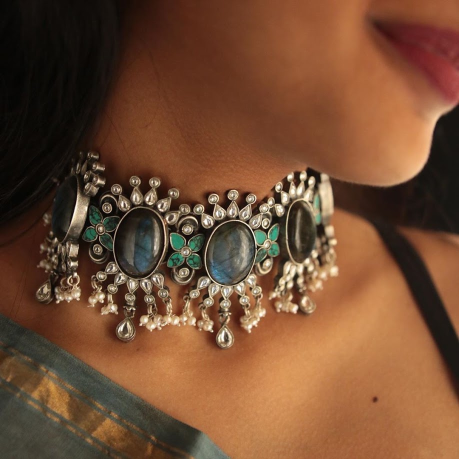 choker-necklace-for-saree-online-16