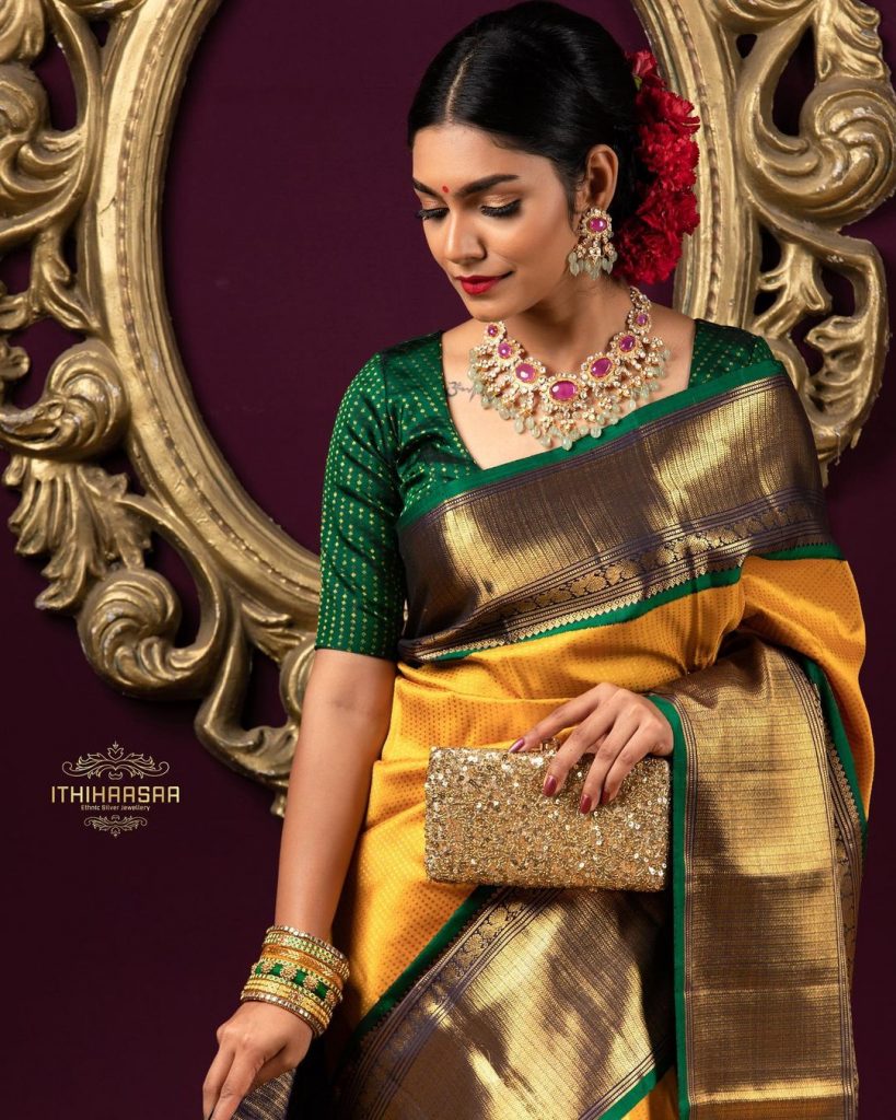 Jewellery on silk on sale saree