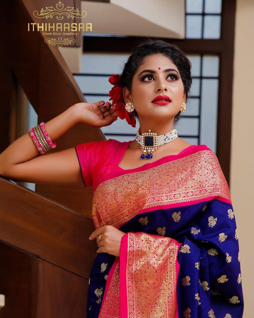 Beyond Basics: 30 Diverse Hairstyles for a Saree