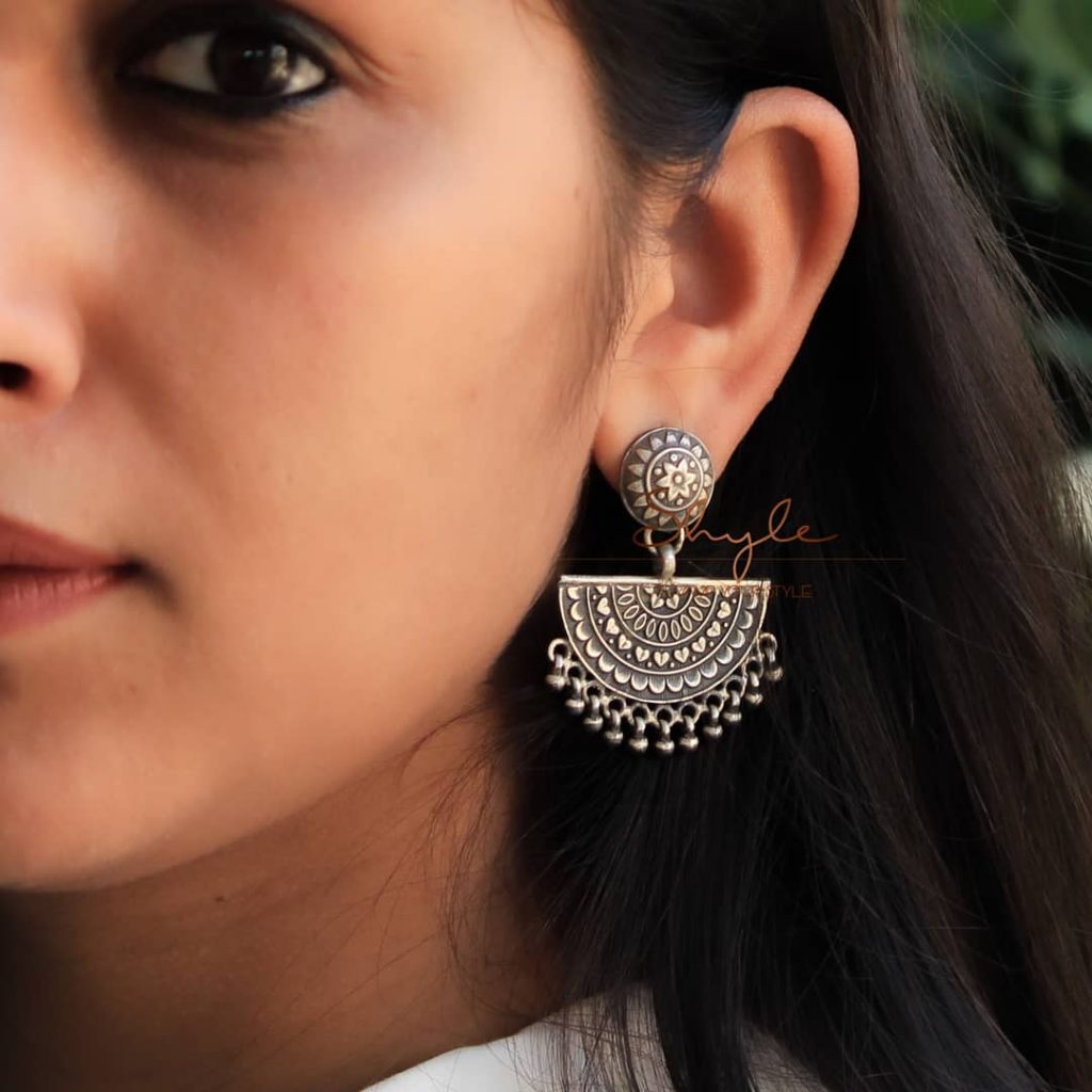 silver-jhumka-earrings-design-7