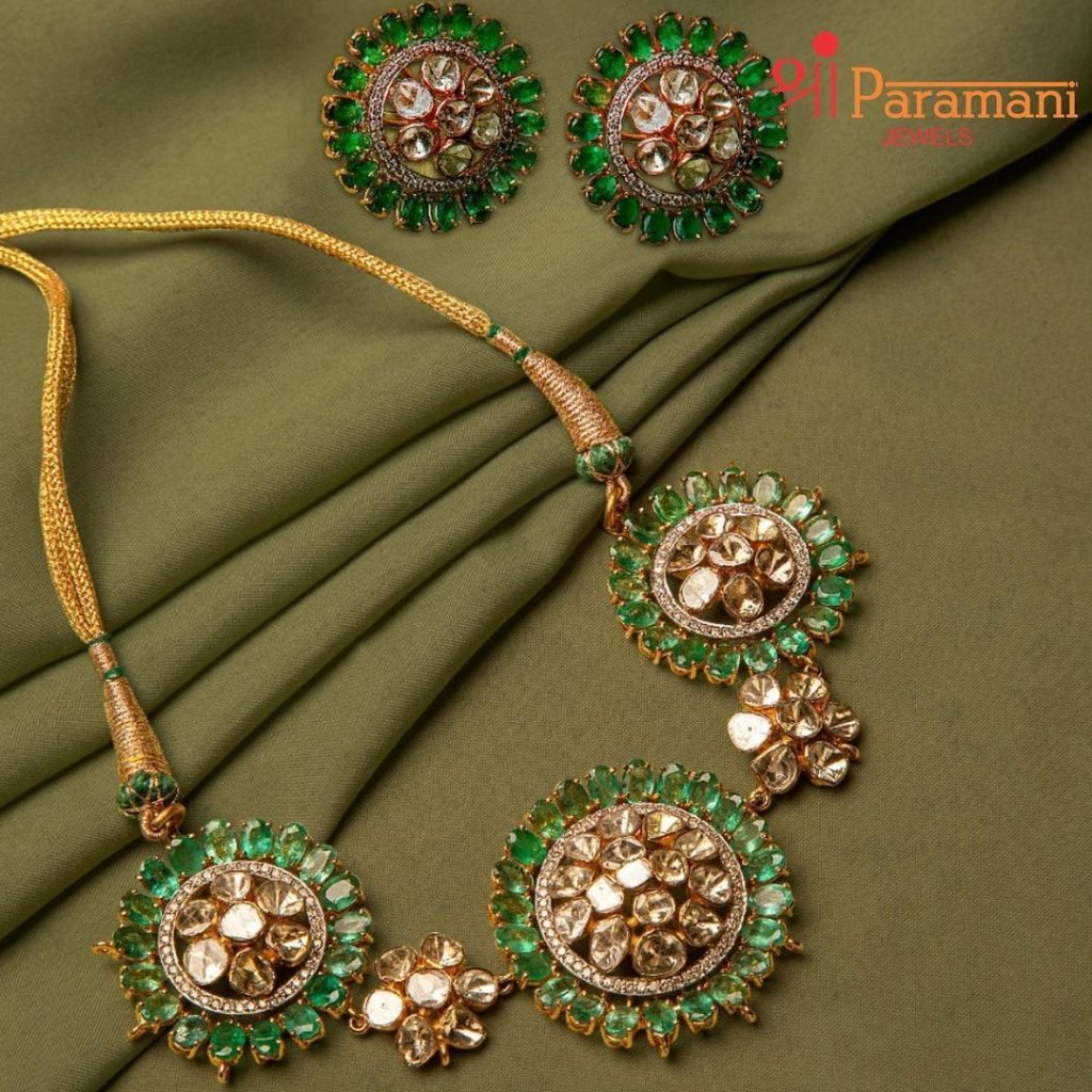 designer-necklace-set-online-11