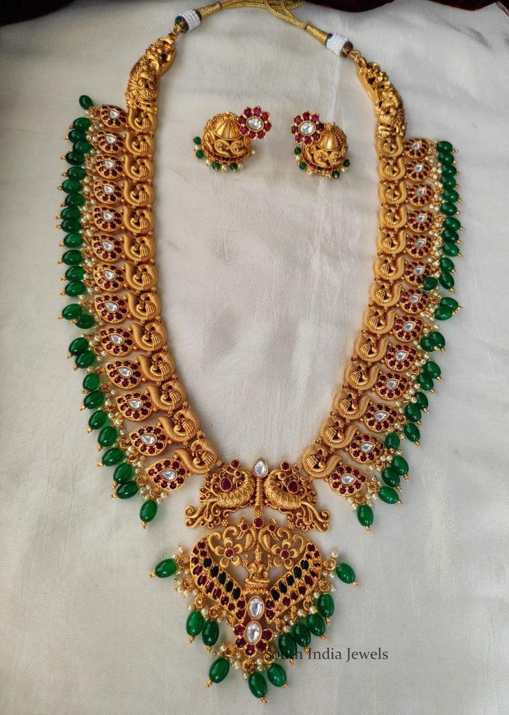 Traditional-necklace-designs