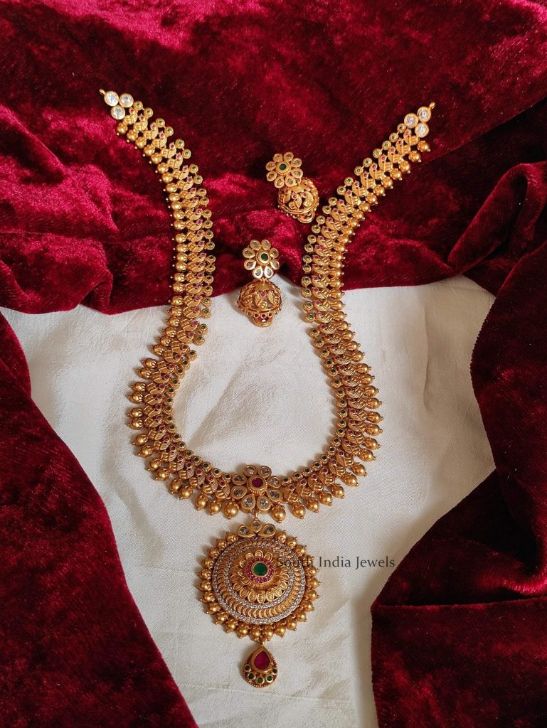 Traditional-necklace-designs
