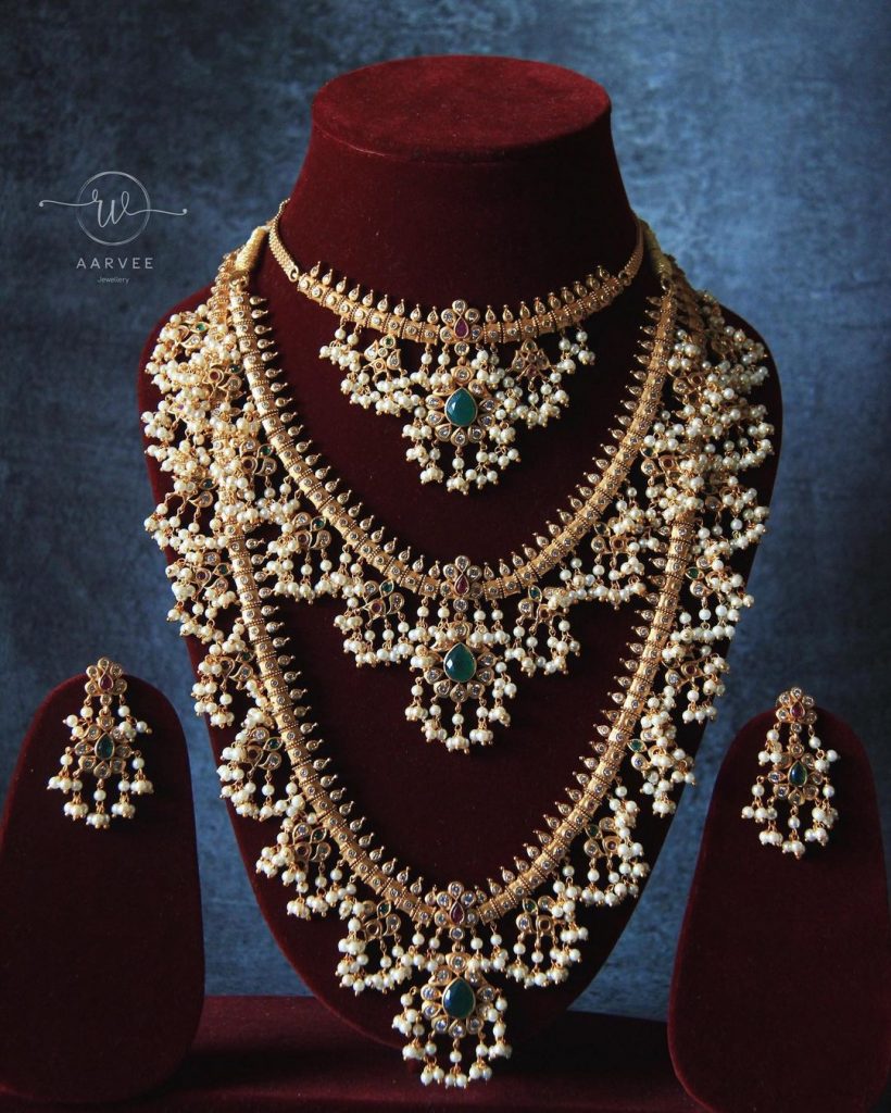 Types Of Neckpieces