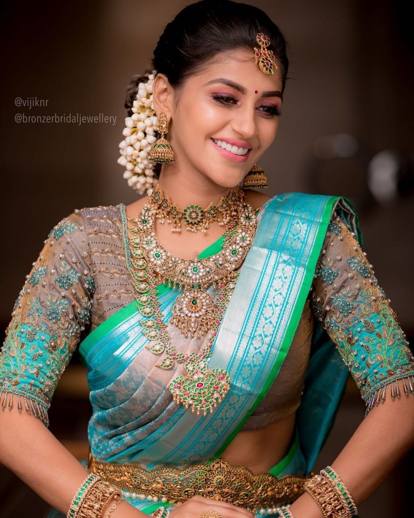 Magnificent South Indian Jewellery Styling Ideas! • South India Jewels