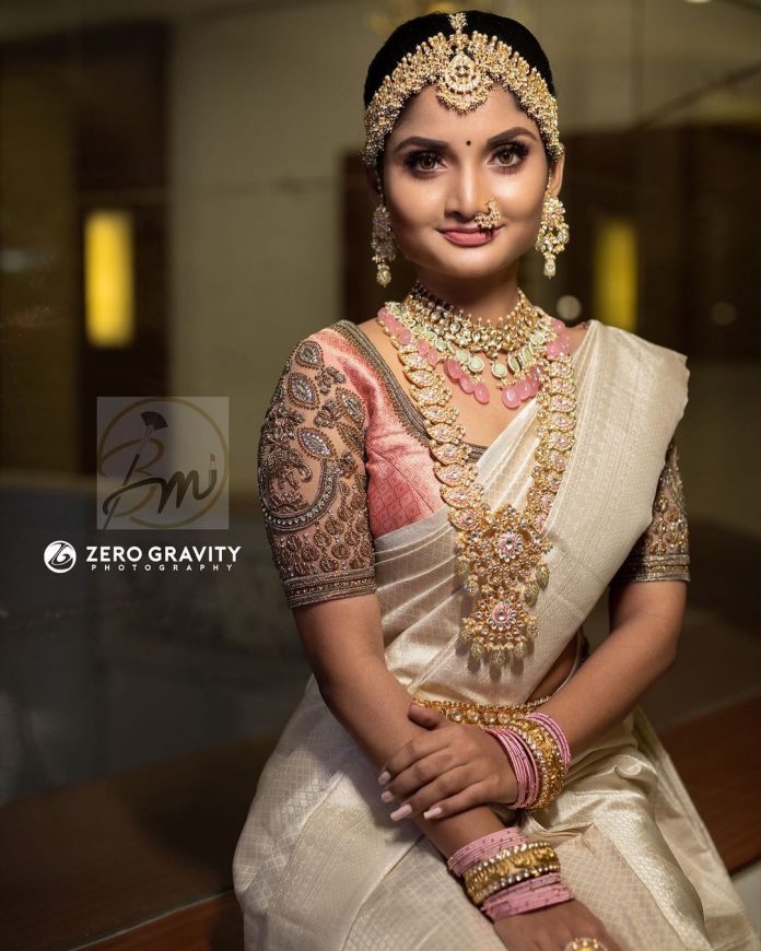 Magnificent South Indian Jewellery Styling Ideas! • South India Jewels