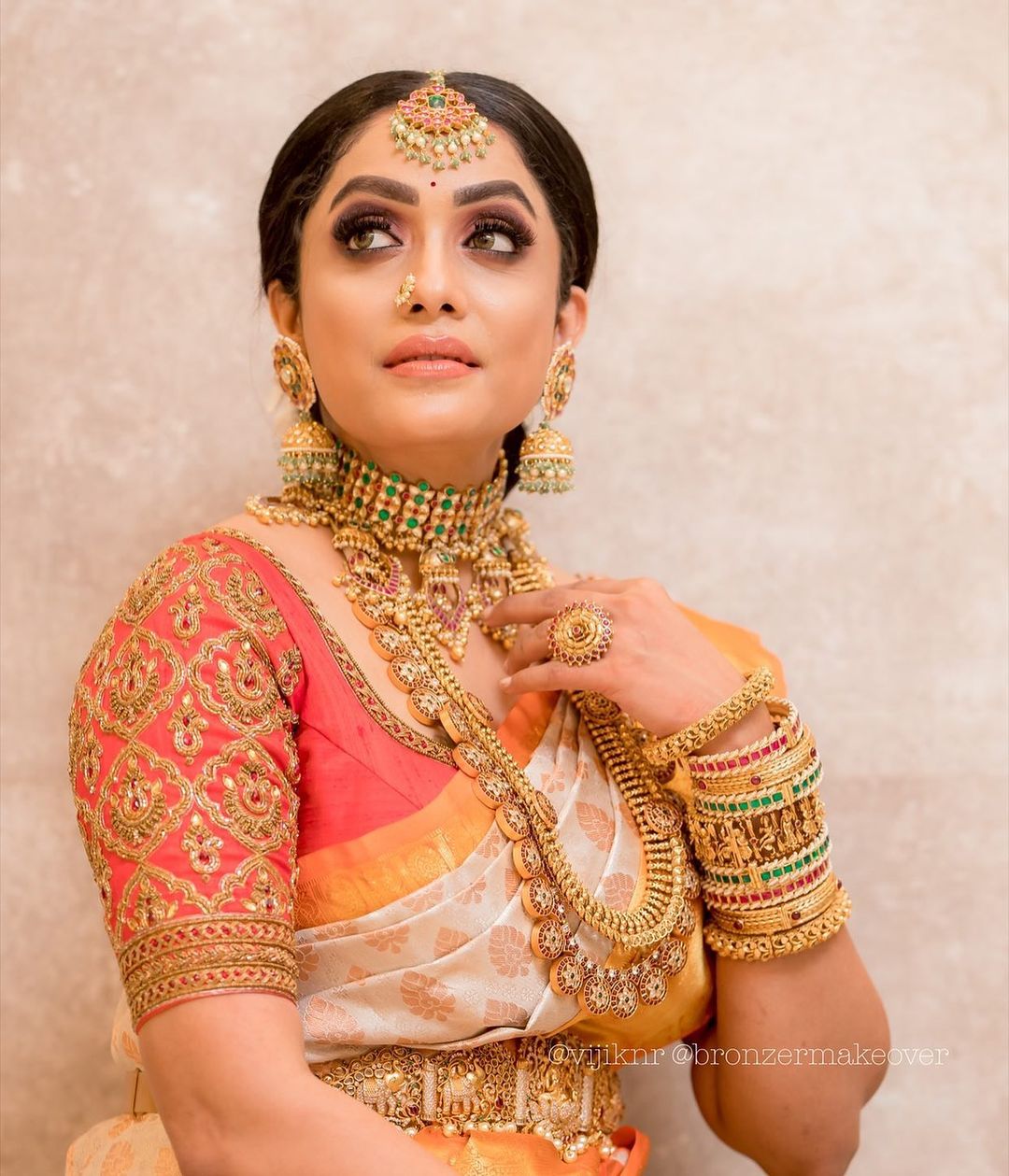 Magnificent South Indian Jewellery Styling Ideas! • South India Jewels