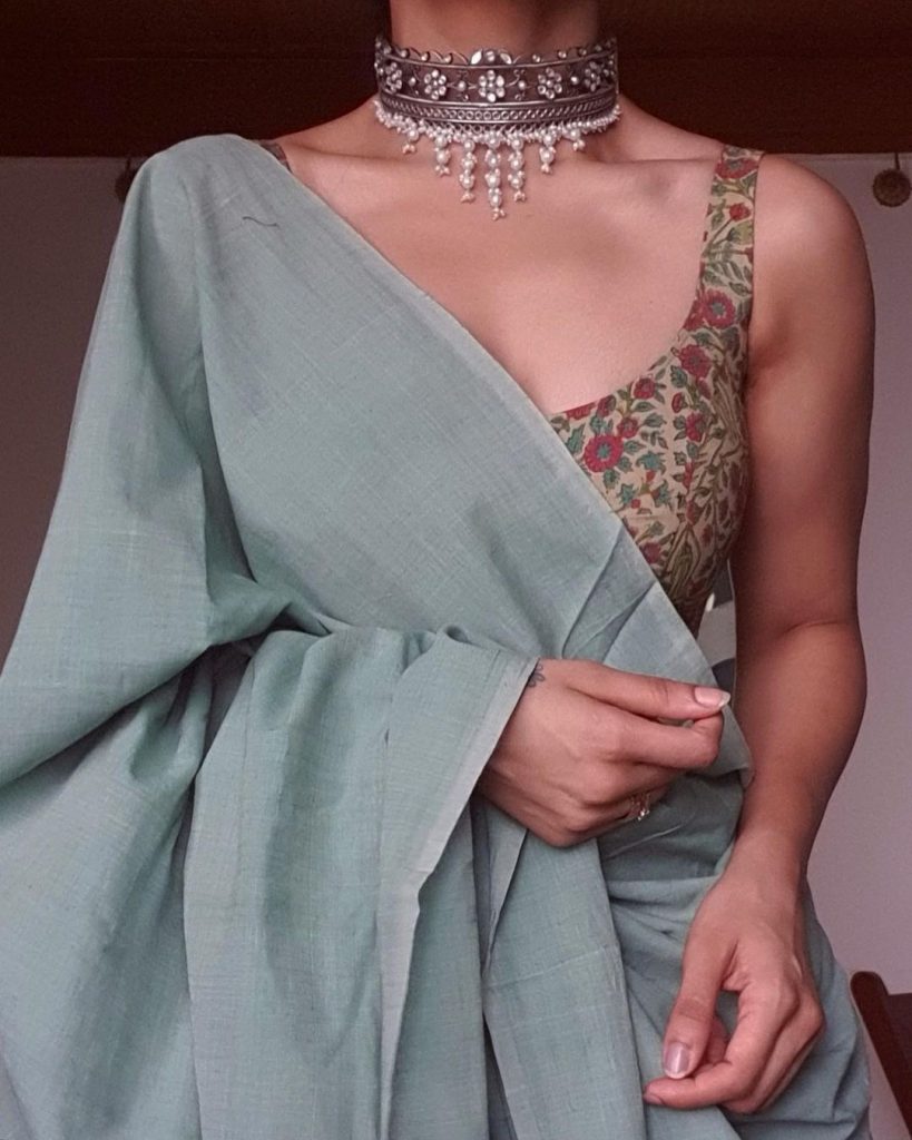 Here’s How To Rock A Saree & Silver Jewellery Combination!