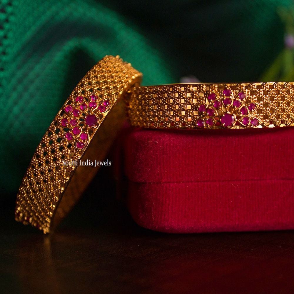 Bangles In Traditional Designs
