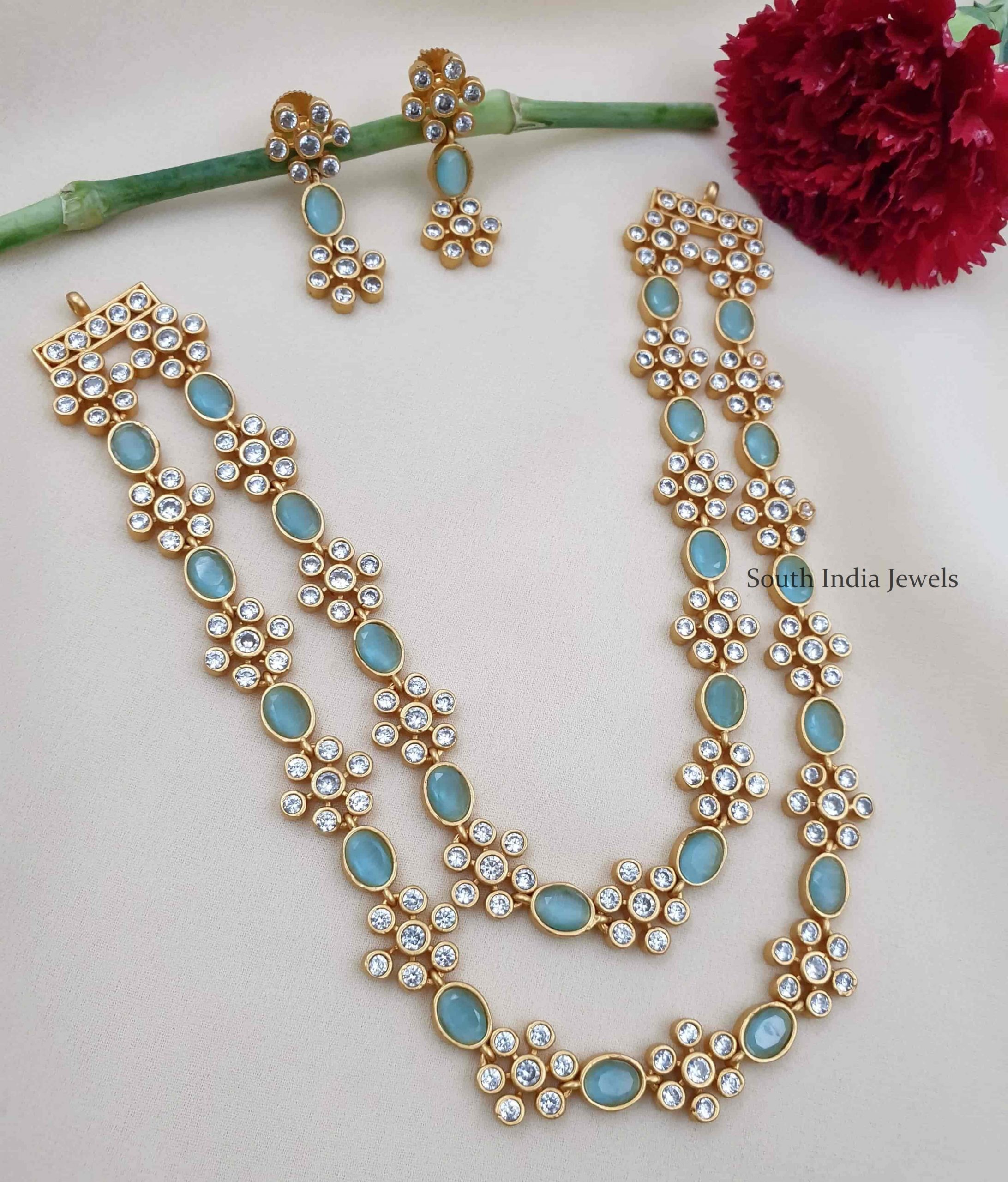 Floral White Stone Necklace Design