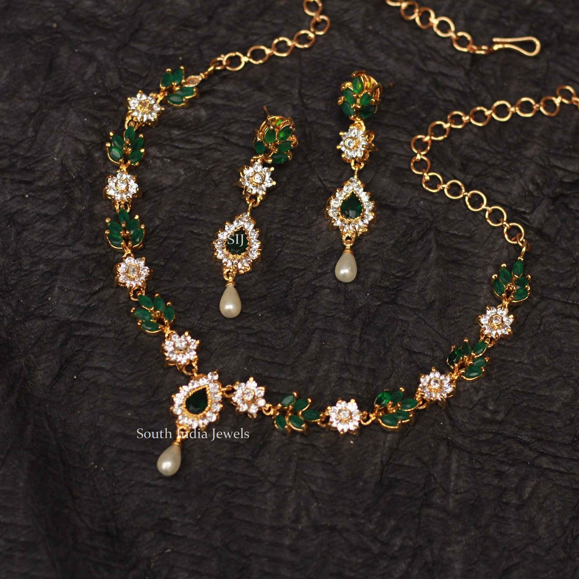 Floral White Stone Necklace Design