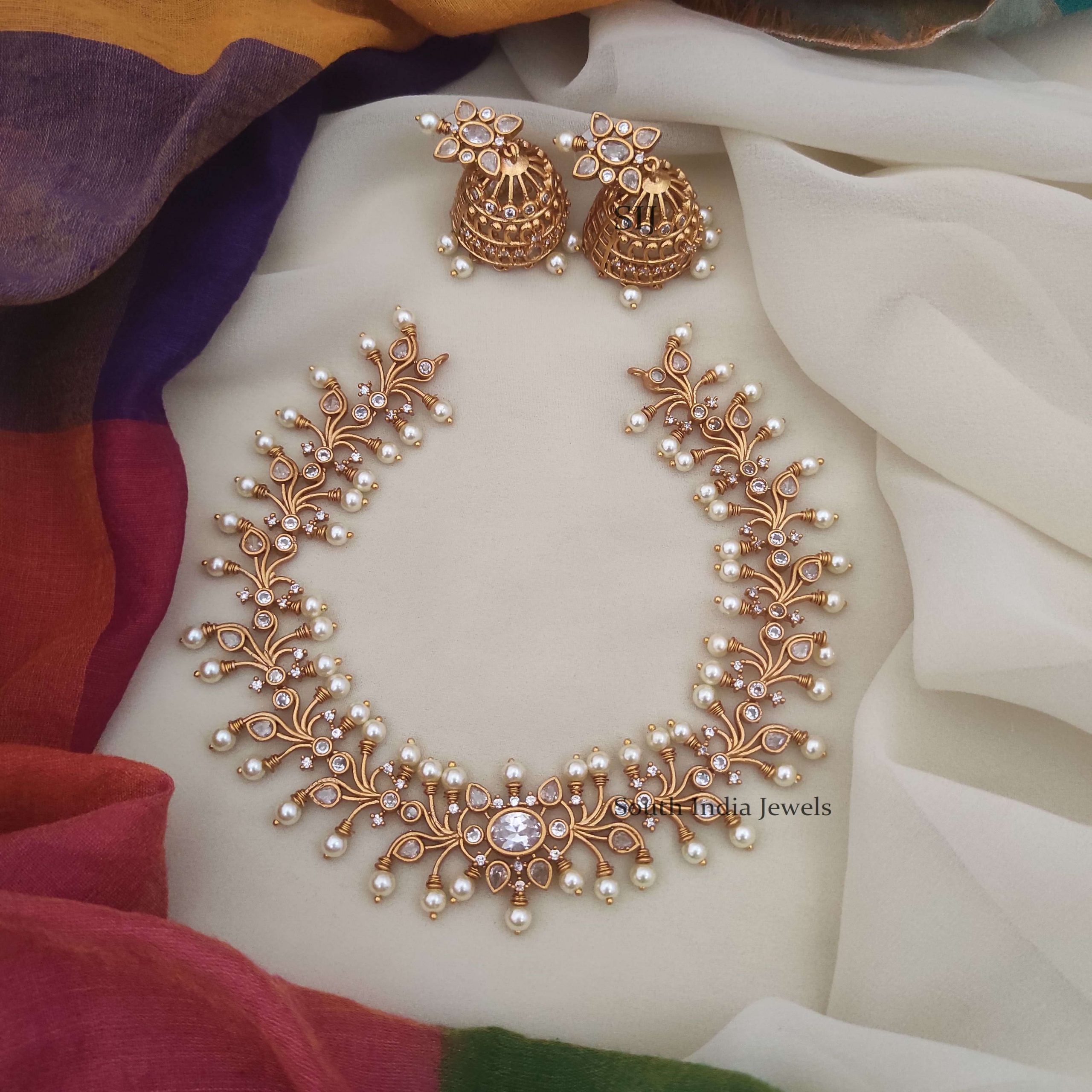 White stone gold hot sale necklace set