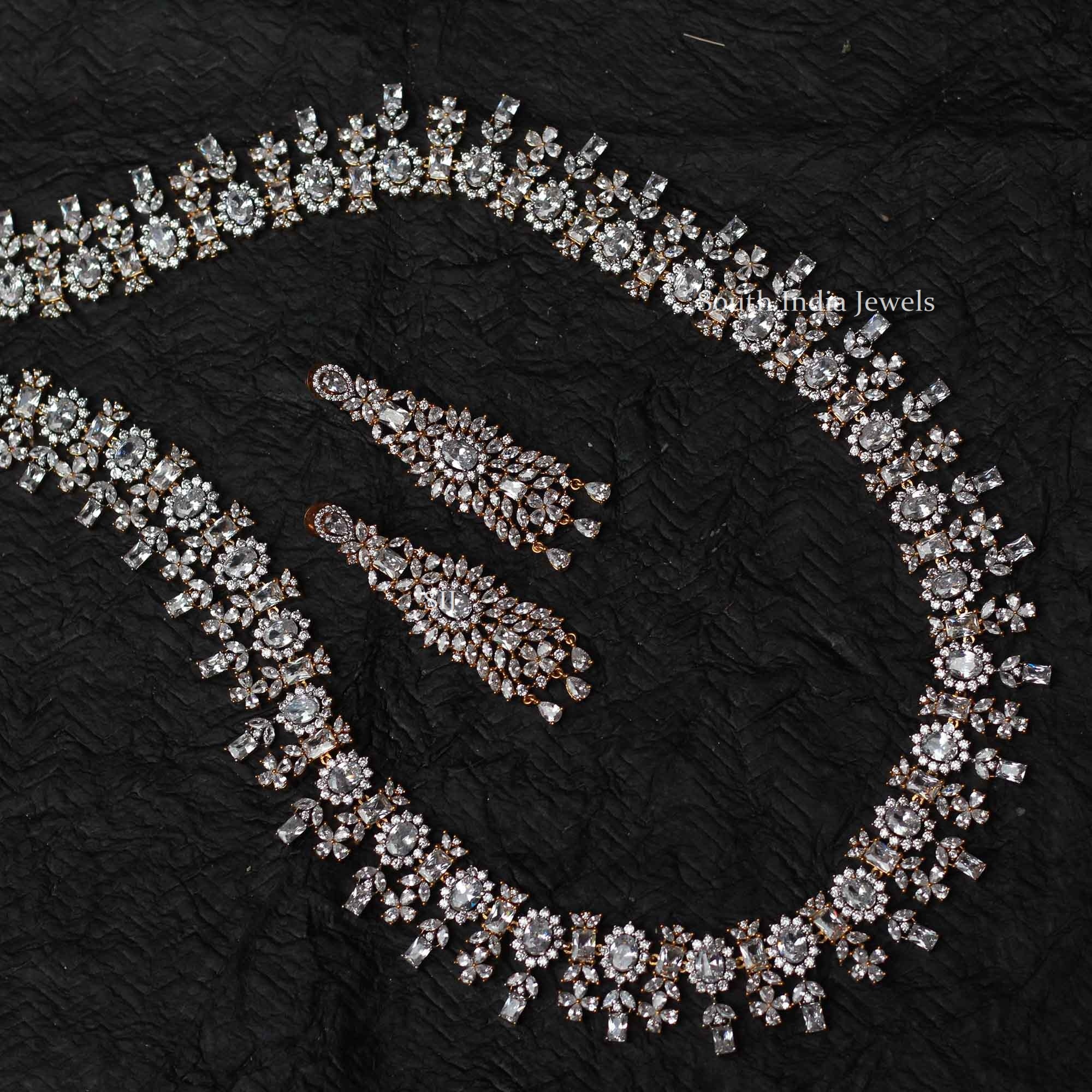 Buy Elegant Modern Diamond Pattern White Stone Necklace with