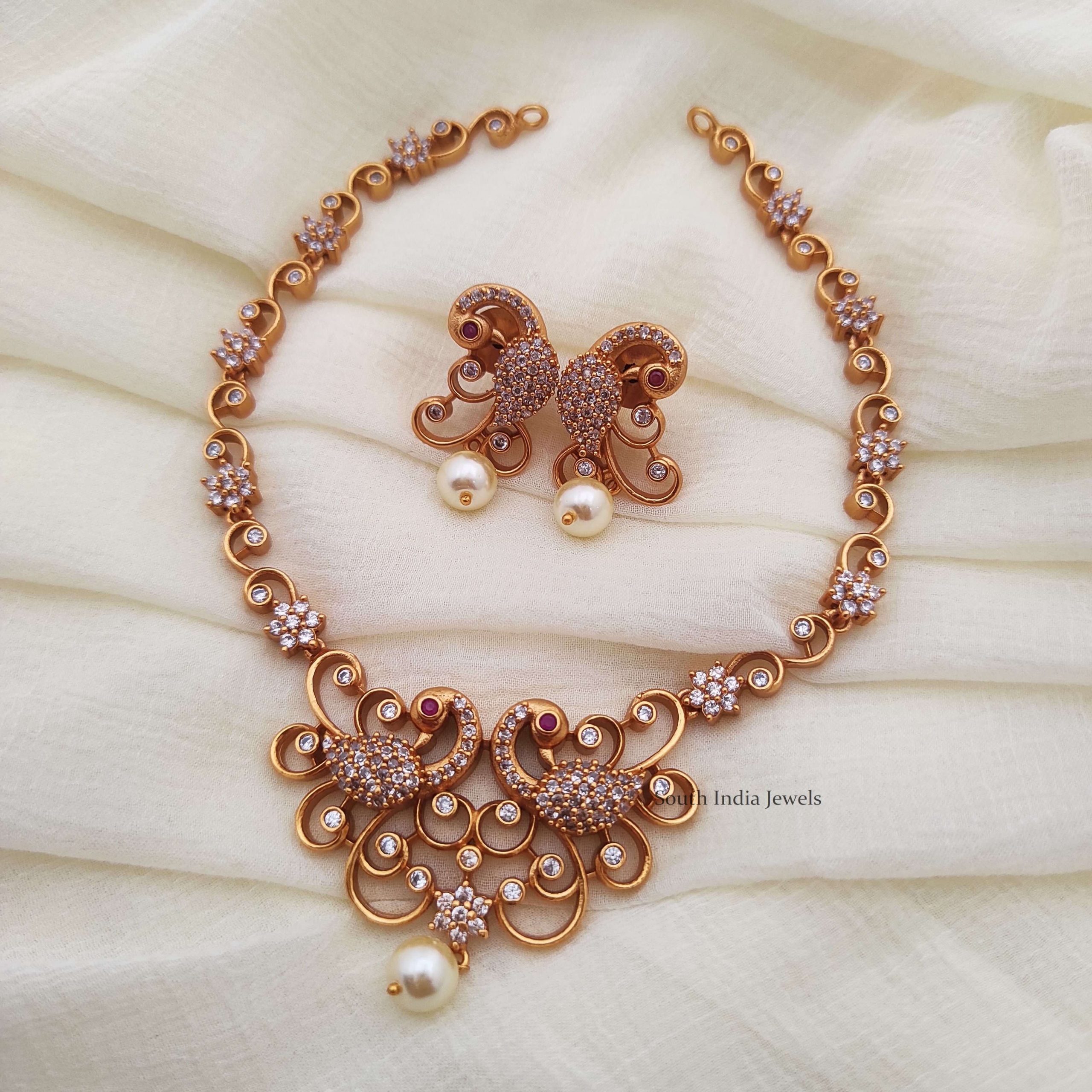 Traditional Stone Studded Necklace Design