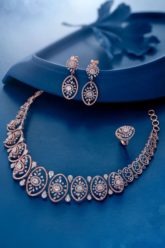 Grand Diamond necklace Designs