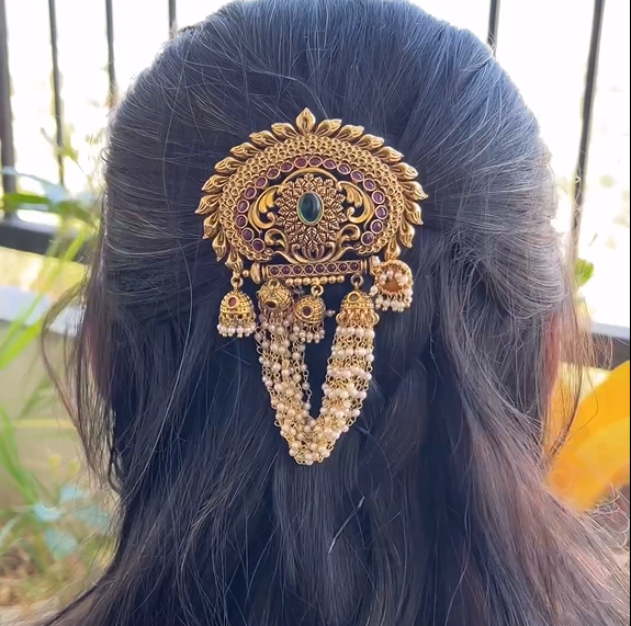 Gold Finish Temple Hair Clips From 'Sparkles by Archana'