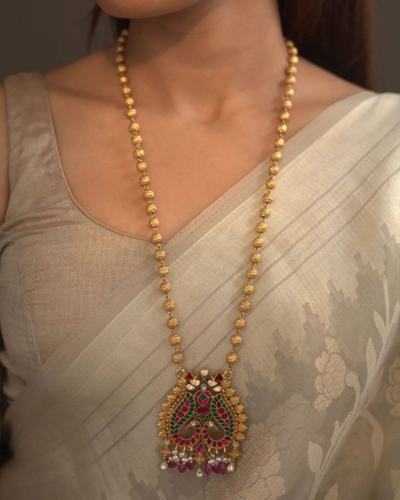 Long Malas with Kundan Pendants From 'Prade Jewels'