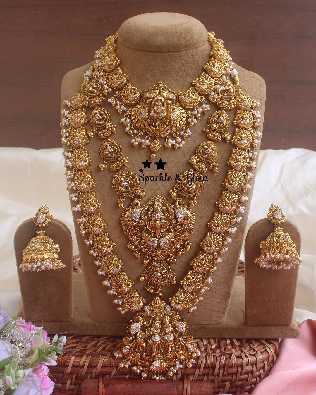 Gold Finish Jewellery Sets From 'Sparkle By Archana'