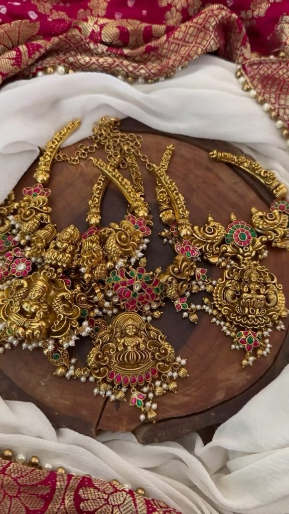 Antique Kundan Jadau Necklace From 'Emblish coimbatore'