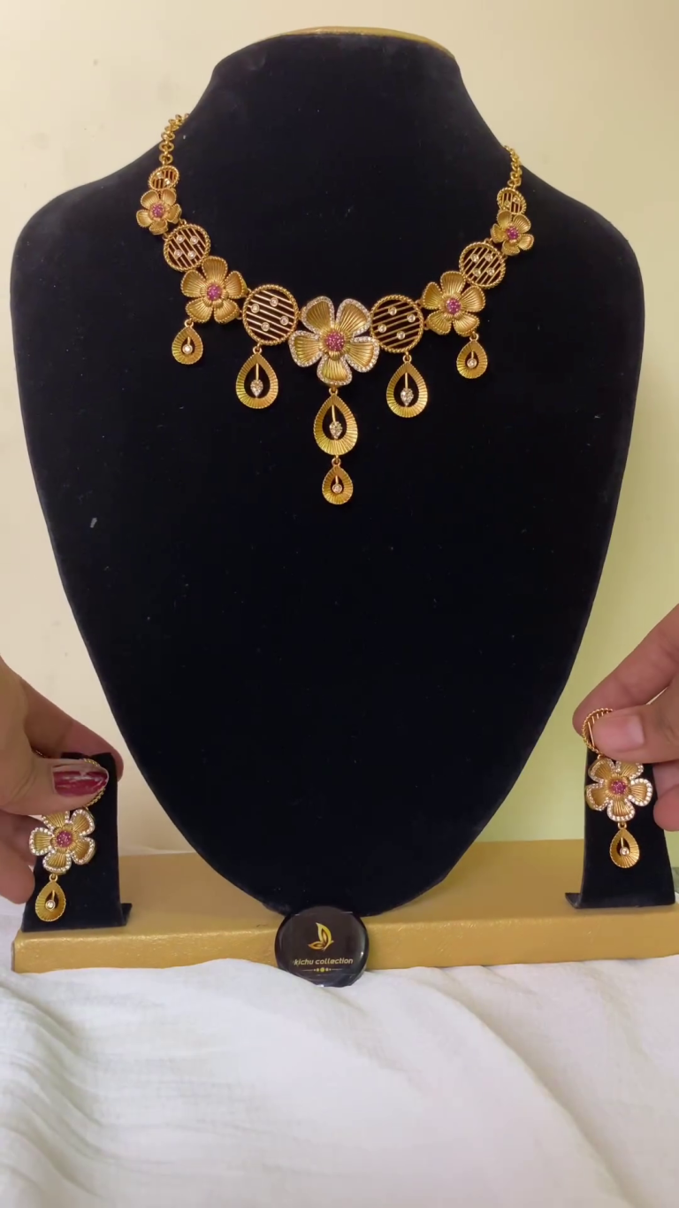 Floral Necklace From 'Kichu Collection'