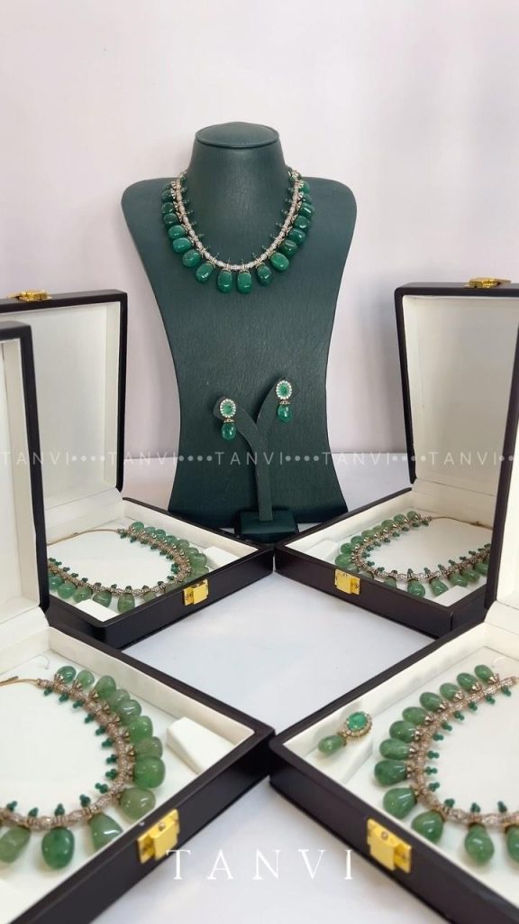 Emerald Gold Necklace From 'Tanvi Jewellers'