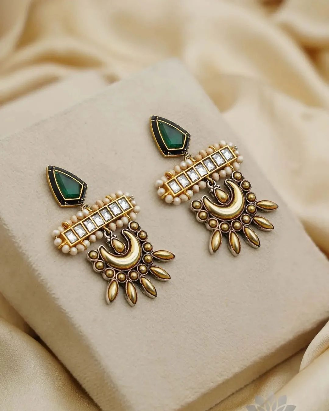 Gold Plated Dual Tone Kundan Earrings From 'Prade Jewels'