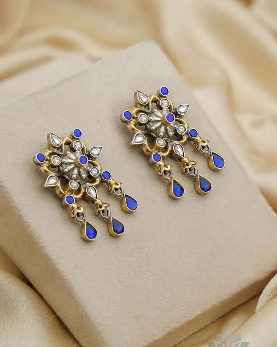 Gold Plated Dual Tone Kundan Earrings From 'Prade Jewels'