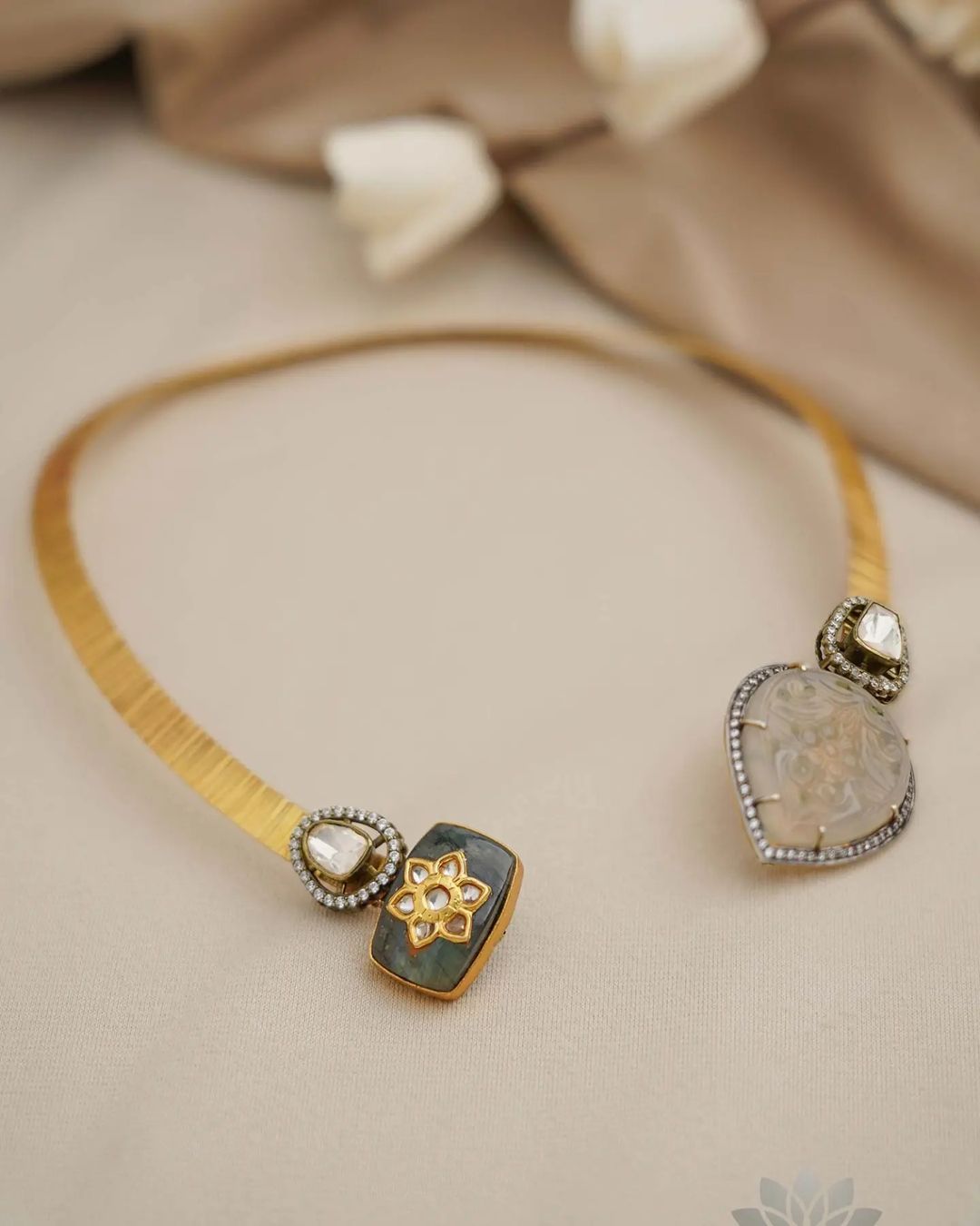 Gold Plated Kundan Hasli Necklace From 'Prade Jewels'