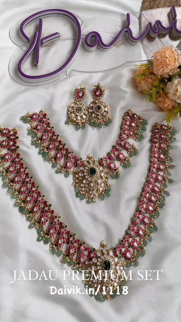 Jadau Kemp Mango Motifs Imitation Jewellery Set From 'Daivik'