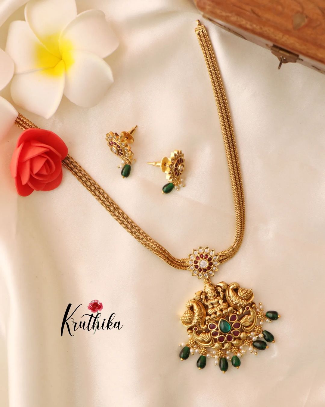 Simple Pendant with Chain Sets From 'Kruthika Jewellery'