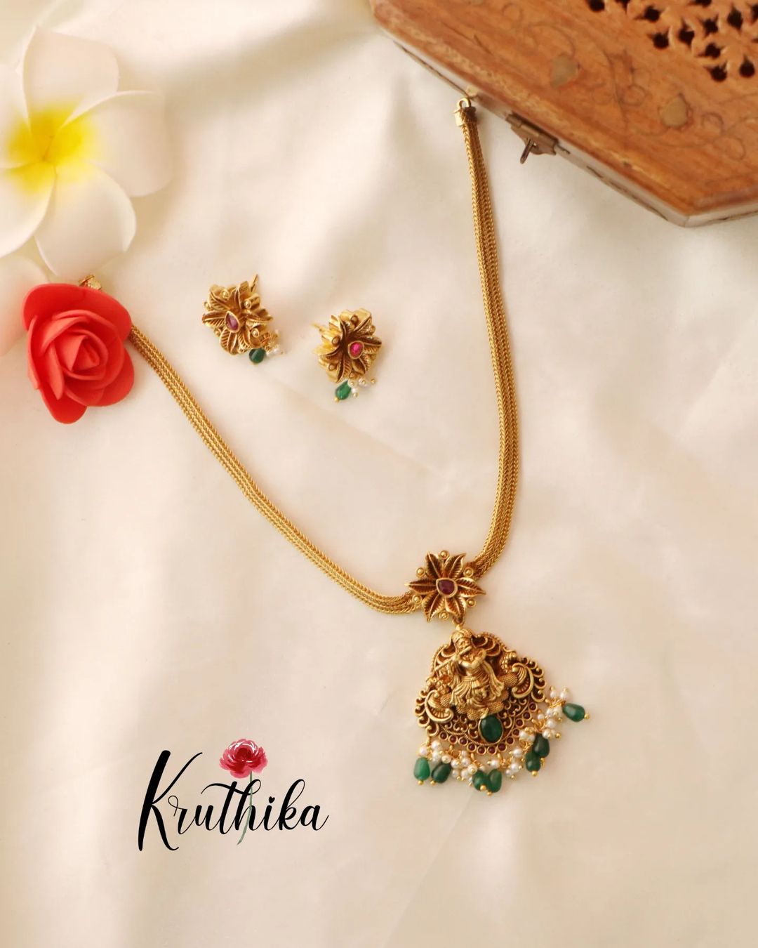 Simple Pendant with Chain Sets From 'Kruthika Jewellery'