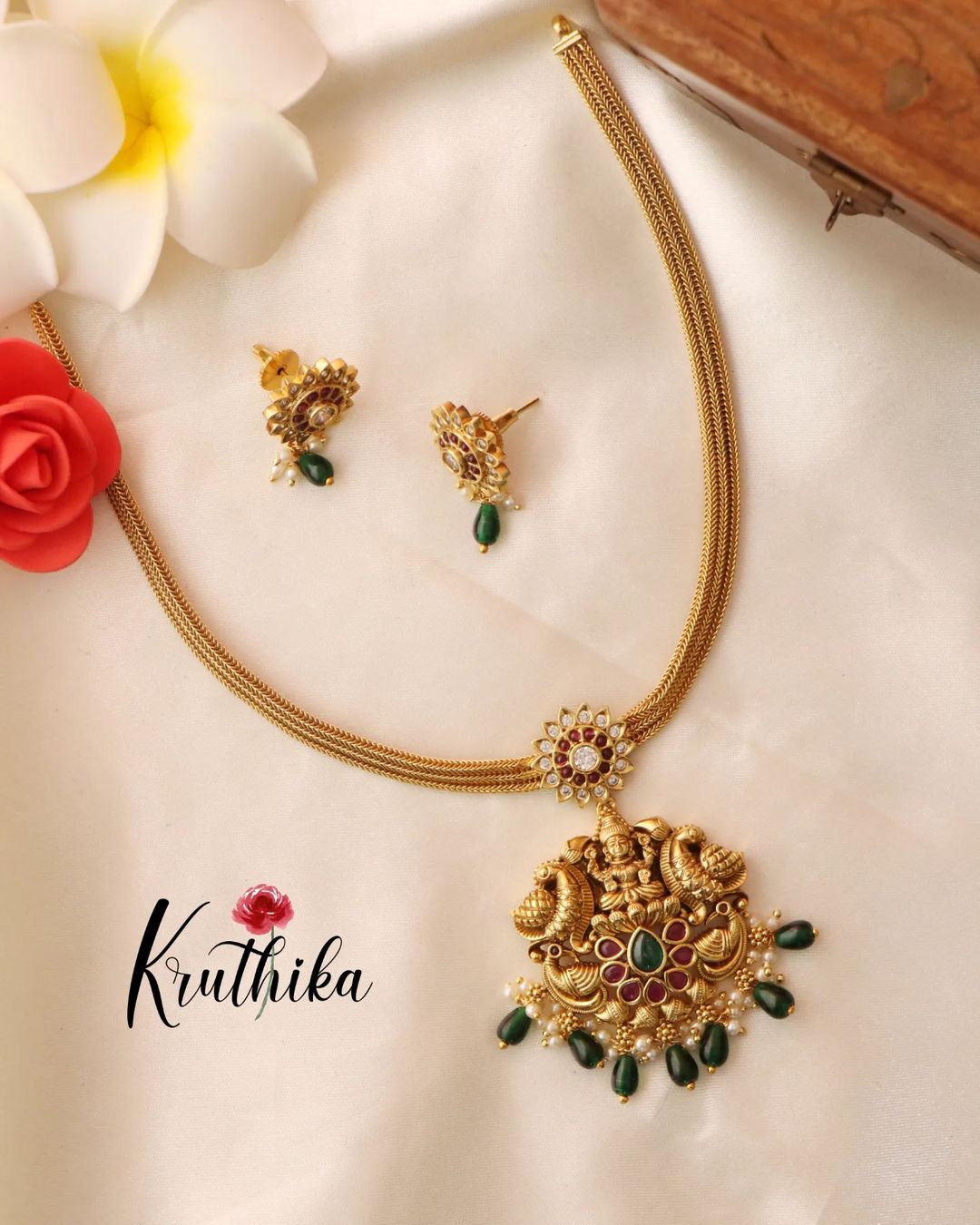 Simple Pendant with Chain Sets From 'Kruthika Jewellery'