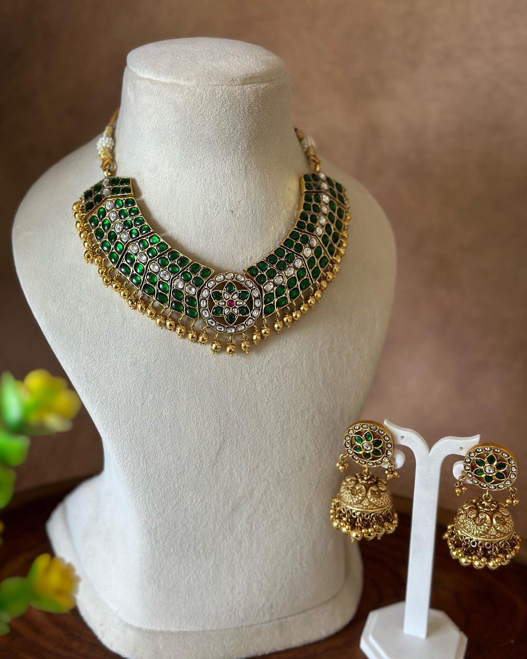 Gold Plated Jadau Kundan Necklace Sets From 'Aarvee'