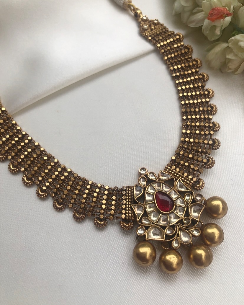 Silver with Antique Polish Kundan Necklace From 'House of Taamara'