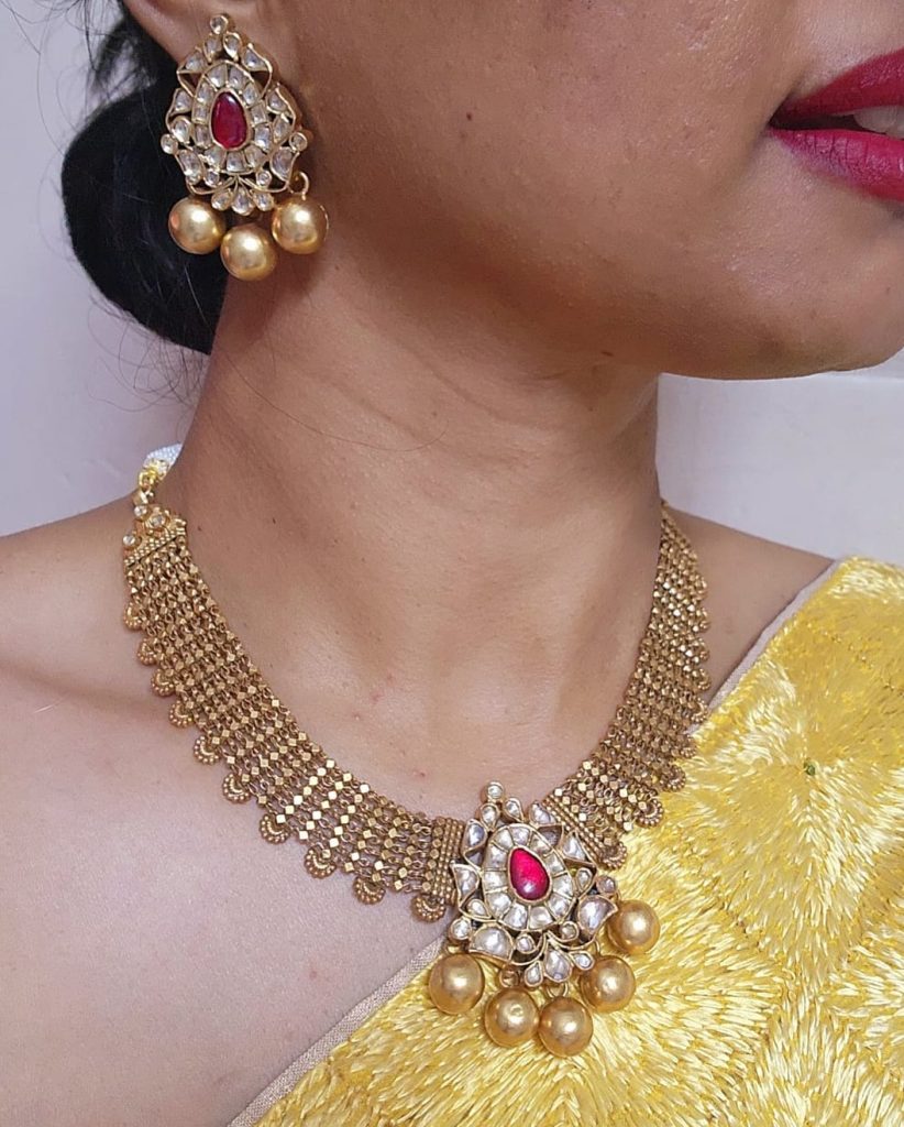 Silver with Antique Polish Kundan Necklace From 'House of Taamara'