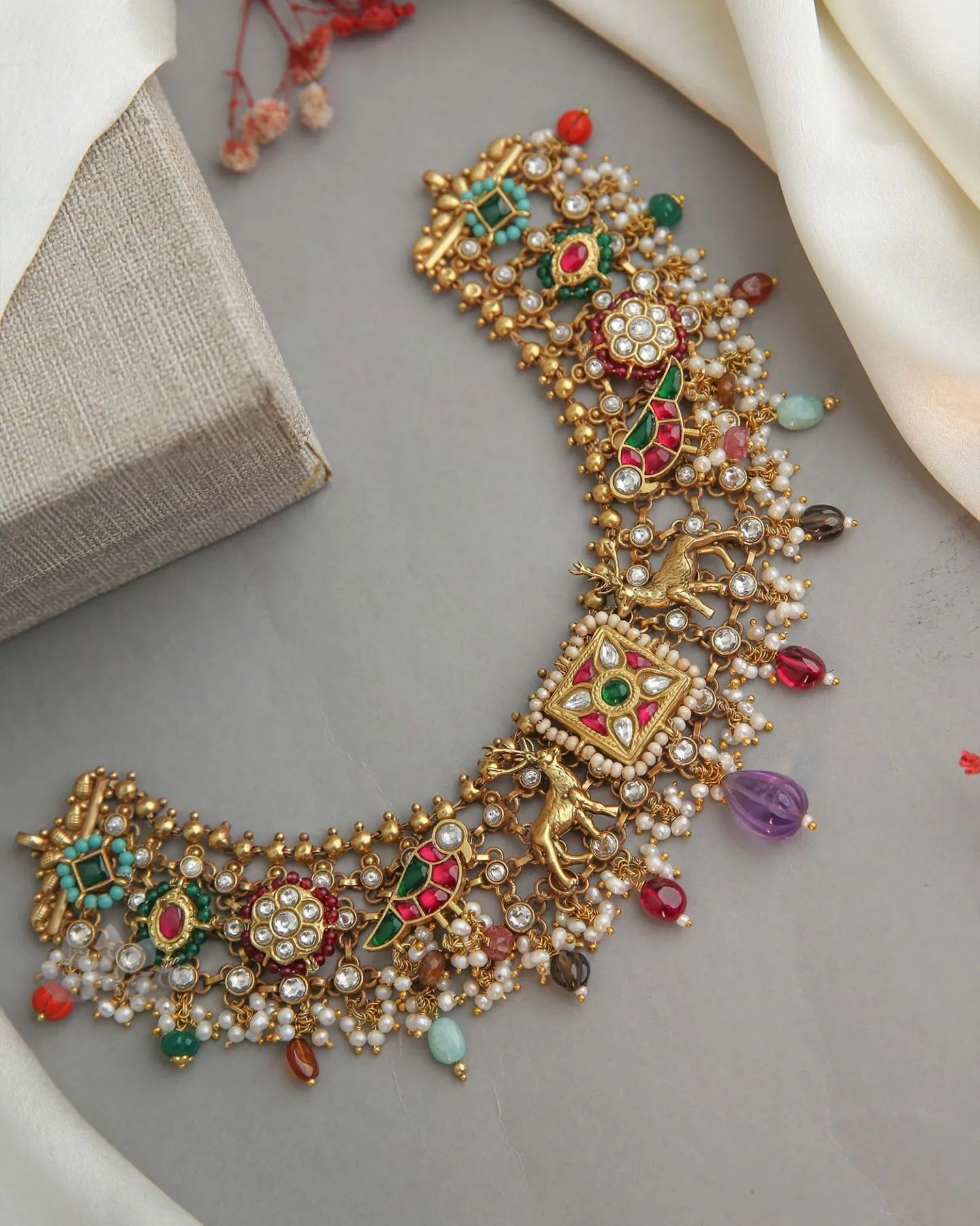 Statement Dual Tone Kundan Necklaces From 'Prade Jewels