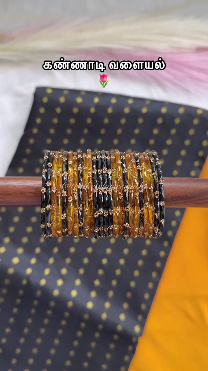 Glass Bangles Styling Ideas From 'Trinkets By Sreenithi'