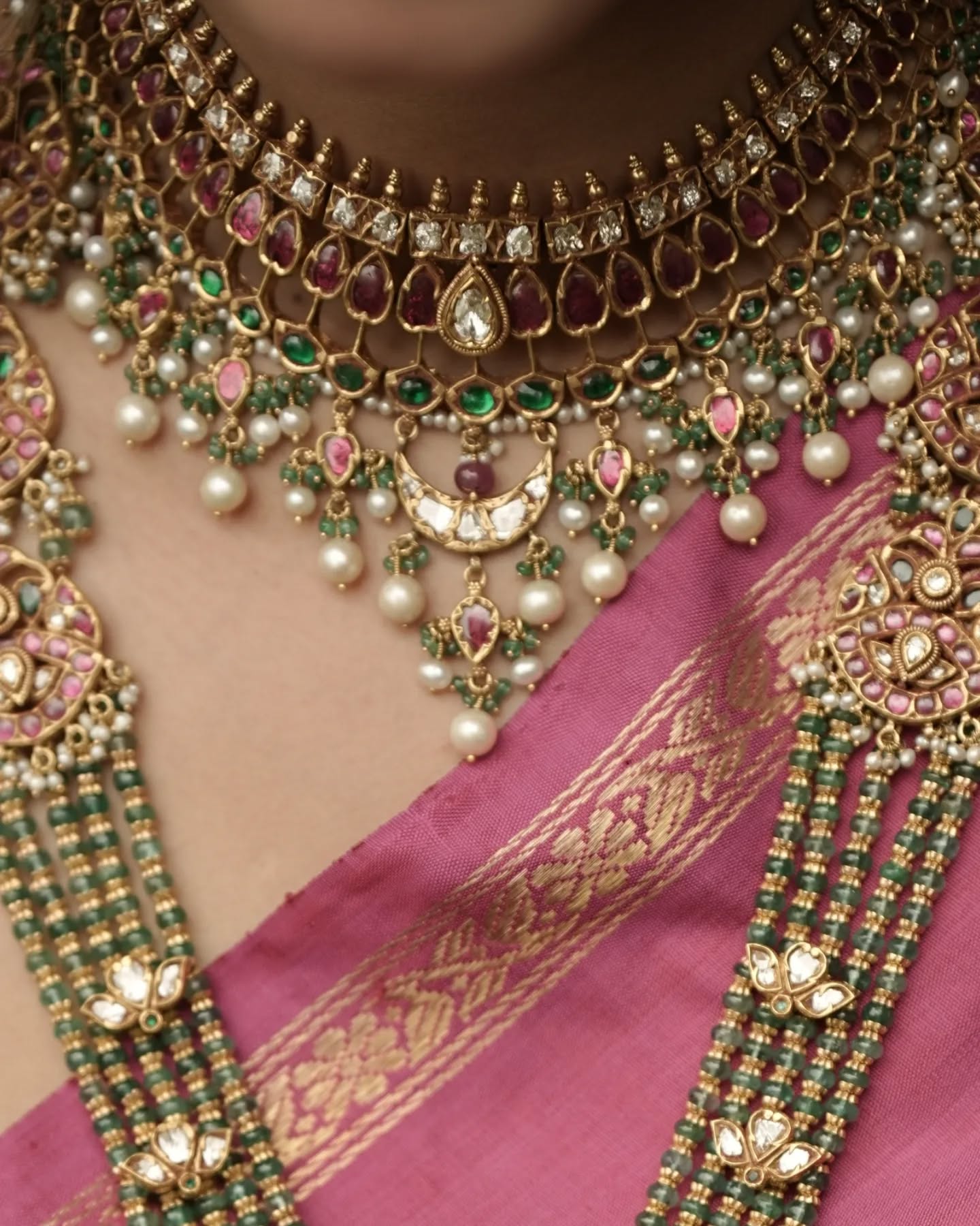 Kundan Stones Gold Jewellery Set From 'Arnav Jewellery'