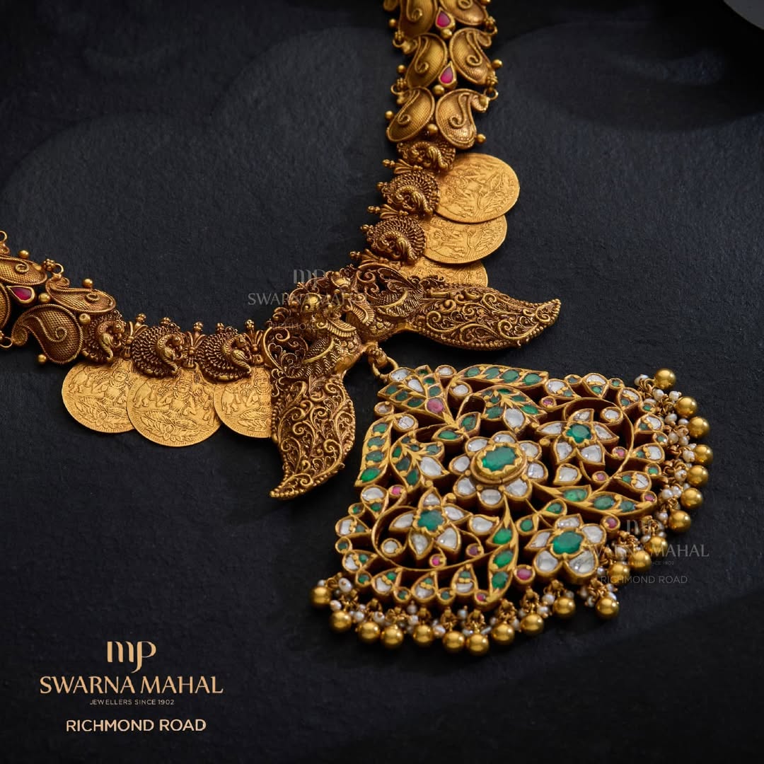 Antique Green Necklace Sets From 'MPS Swarna Mahal'